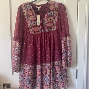 NWT Francesca’s long sleeve purple printed dress size small